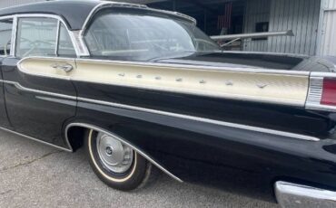 Unknown-Monterey-1957-Black-4