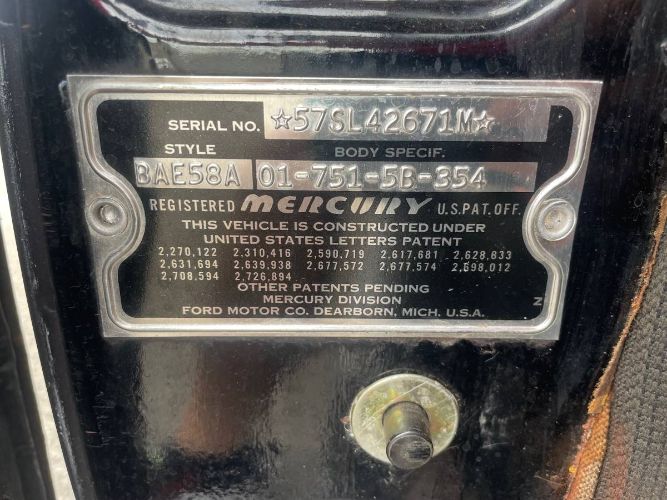 Unknown-Monterey-1957-Black-6