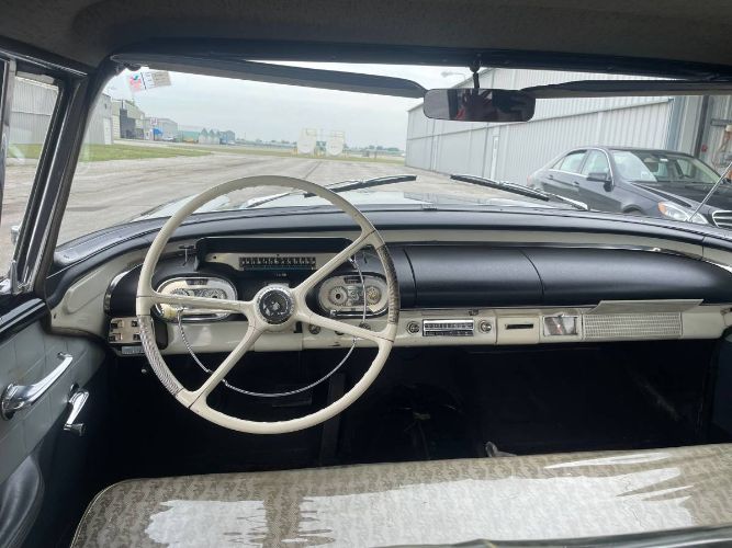 Unknown-Monterey-1957-Black-9