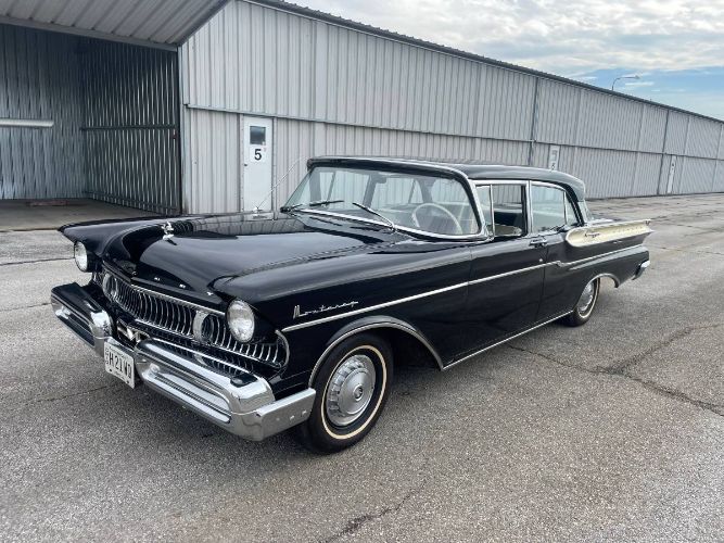 Unknown-Monterey-1957-Black