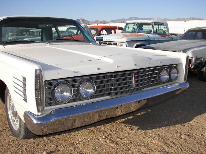 Unknown-Monterey-1965-White-2