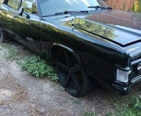 Unknown-Monterey-1969-Black-4
