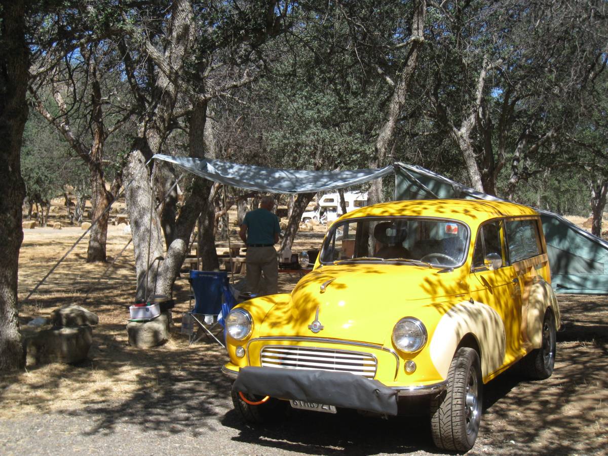 Unknown-Morris-minor-traveller-1959-1