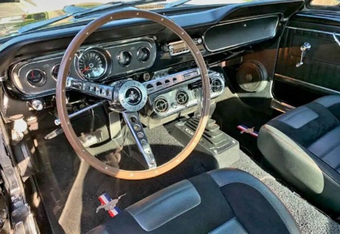 Unknown-Mustang-1964-Black-4