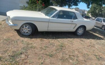 Unknown-Mustang-1964-White-Black