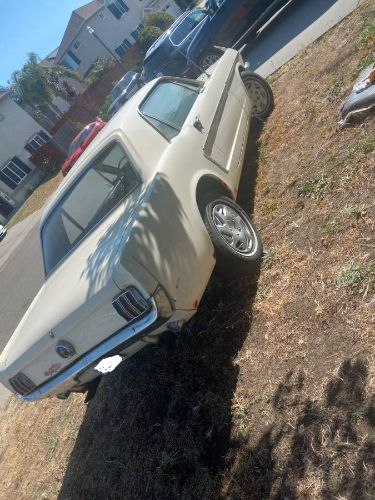 Unknown-Mustang-1964-White-Black-5