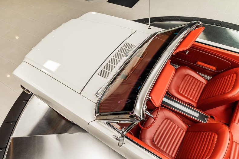 Unknown-Mustang-1964-White-Red-10
