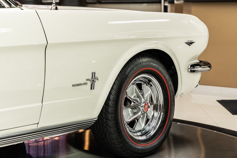 Unknown-Mustang-1964-White-Red-13