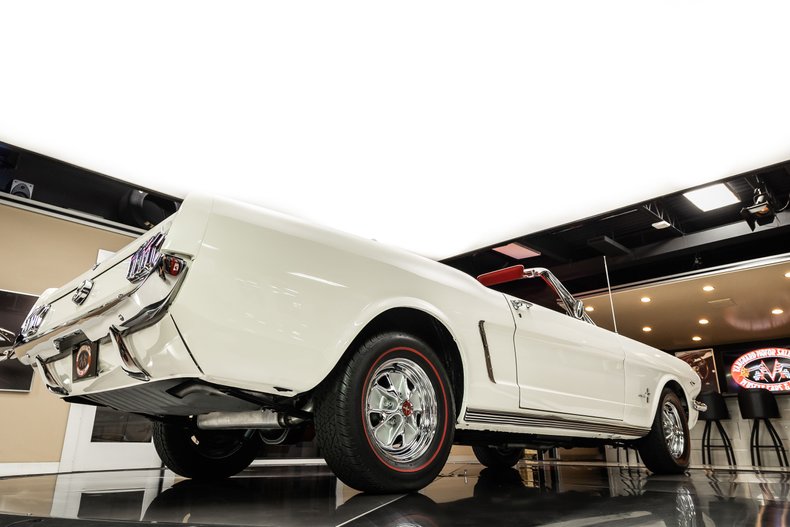 Unknown-Mustang-1964-White-Red-16
