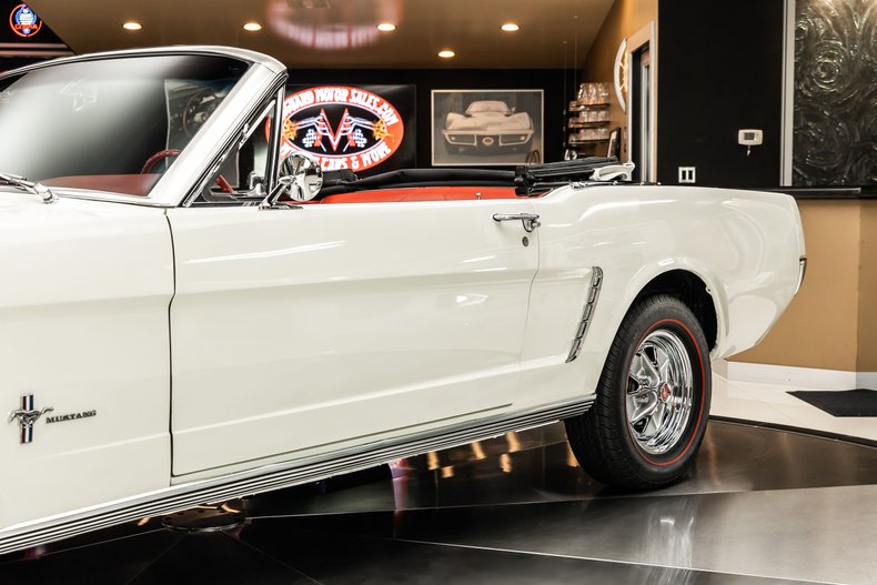 Unknown-Mustang-1964-White-Red-24