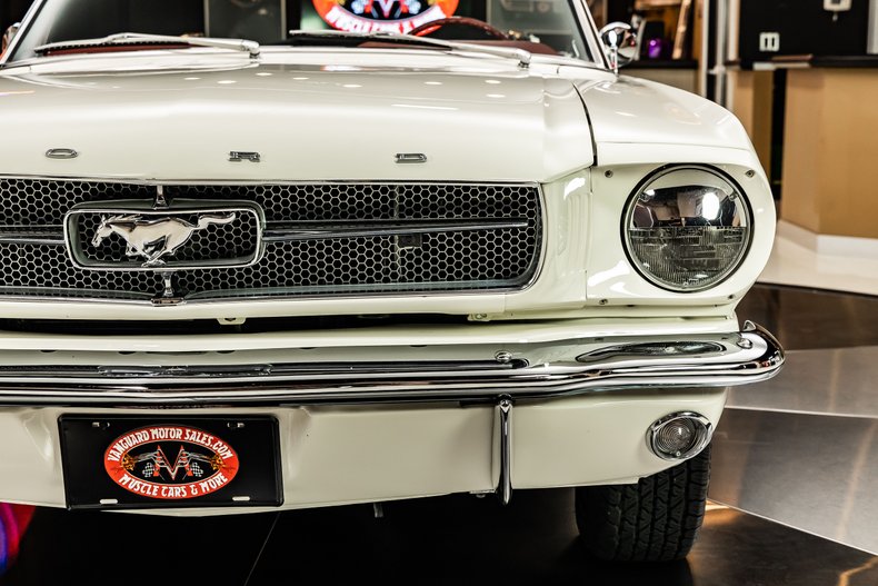 Unknown-Mustang-1964-White-Red-25