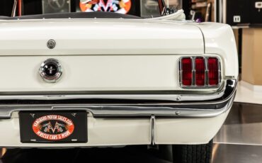 Unknown-Mustang-1964-White-Red-26