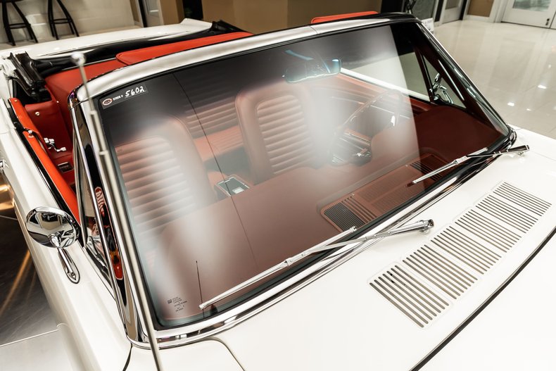 Unknown-Mustang-1964-White-Red-42