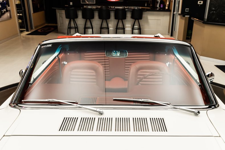 Unknown-Mustang-1964-White-Red-43