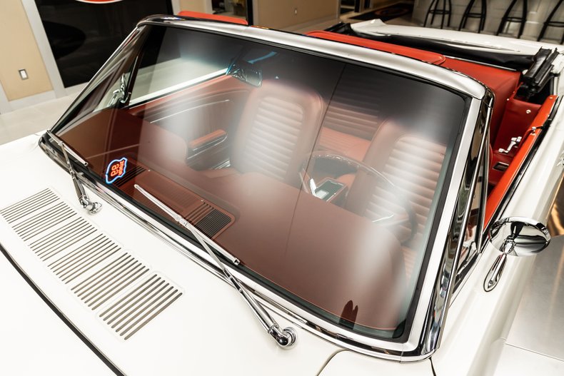 Unknown-Mustang-1964-White-Red-44
