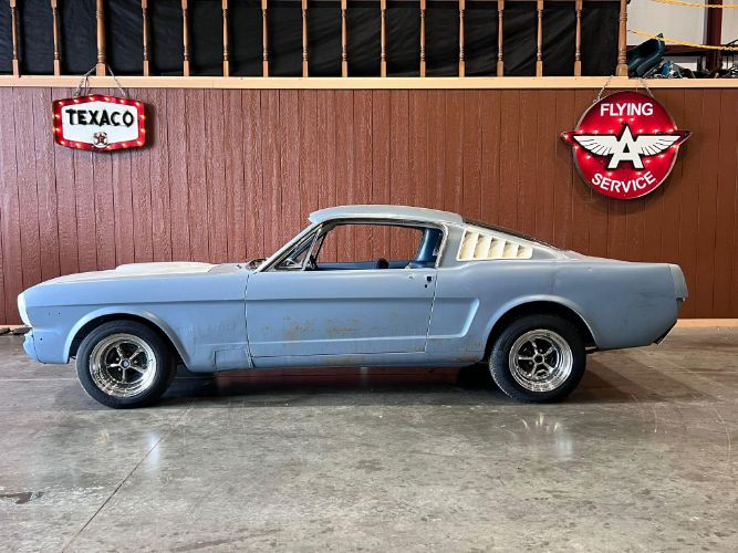 Unknown-Mustang-1965-44