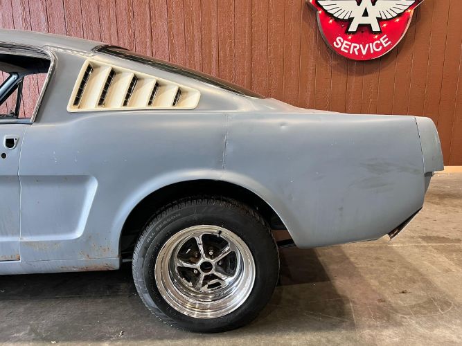 Unknown-Mustang-1965-45