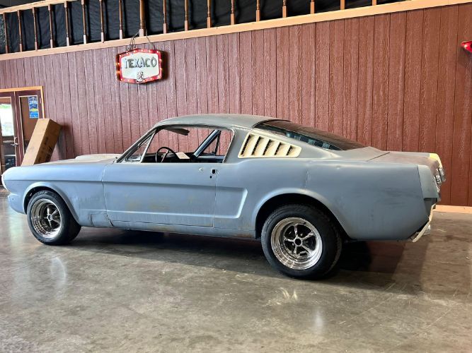 Unknown-Mustang-1965-47