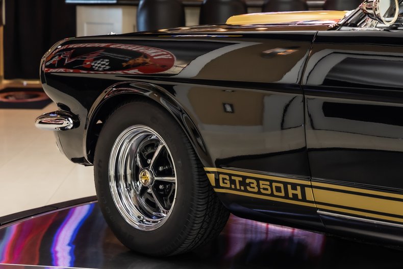 Unknown-Mustang-1965-Black-Black-35