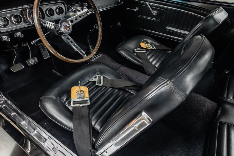Unknown-Mustang-1965-Black-Black-43