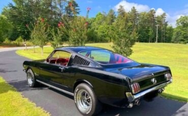 Unknown-Mustang-1965-Black-Red-1