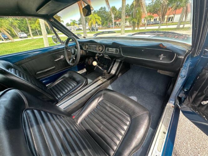 Unknown-Mustang-1965-Blue-Black-7