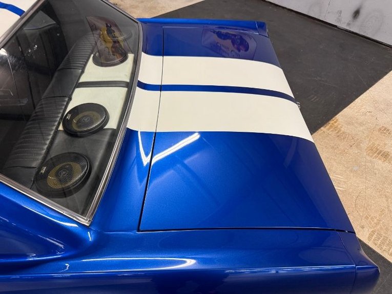 Unknown-Mustang-1965-Blue-White-Black-28