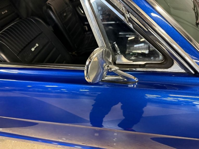 Unknown-Mustang-1965-Blue-White-Black-4