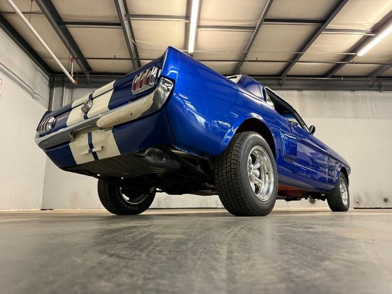 Unknown-Mustang-1965-Blue-White-Black-44