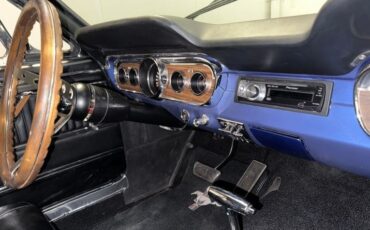 Unknown-Mustang-1965-Blue-White-Black-6