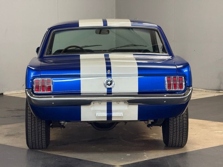 Unknown-Mustang-1965-Blue-White-Black-7