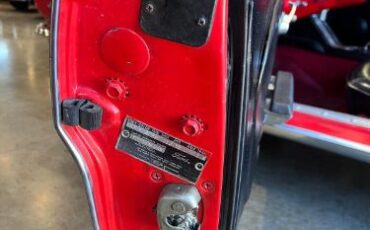 Unknown-Mustang-1965-Candy-Apple-Red-12