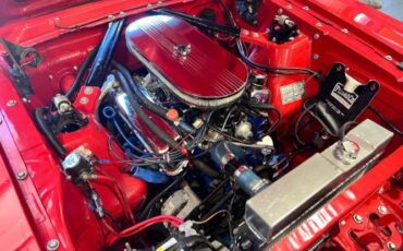 Unknown-Mustang-1965-Candy-Apple-Red-18