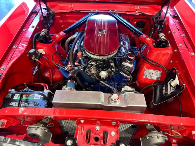 Unknown-Mustang-1965-Candy-Apple-Red-31