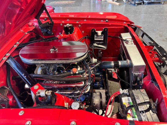 Unknown-Mustang-1965-Candy-Apple-Red-4