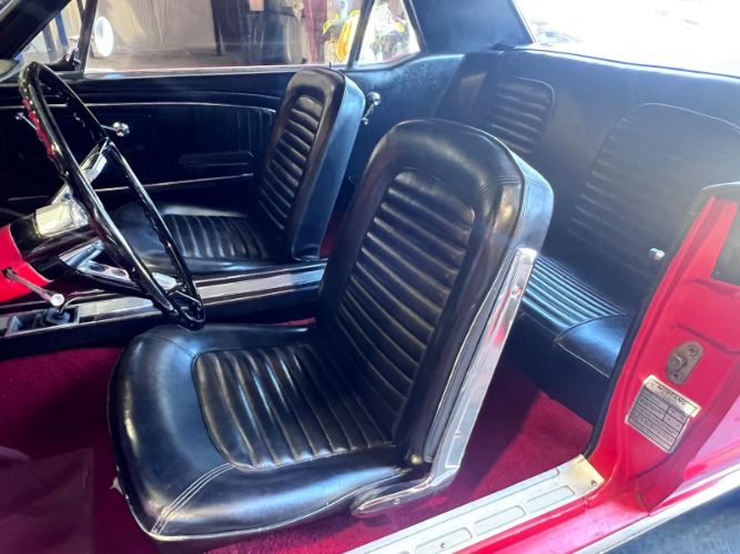 Unknown-Mustang-1965-Candy-Apple-Red-40