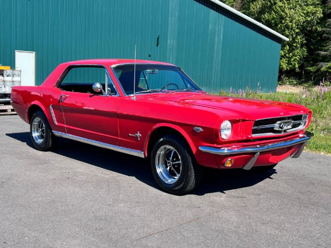 Unknown-Mustang-1965-Candy-Apple-Red-46