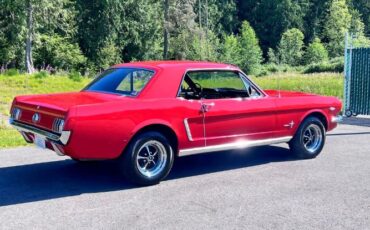 Unknown-Mustang-1965-Candy-Apple-Red-47