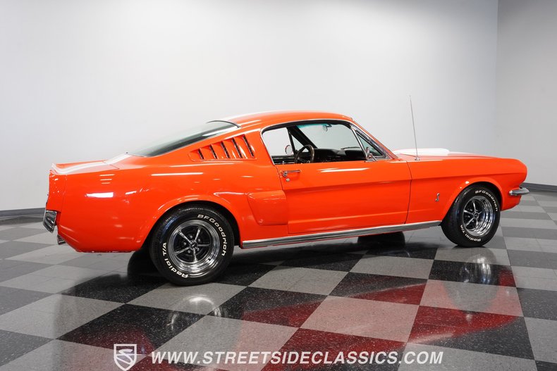 Unknown-Mustang-1965-Orange-Black-21