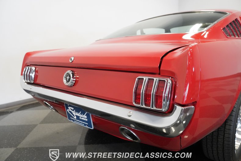 Unknown-Mustang-1965-Poppy-Red-Black-32
