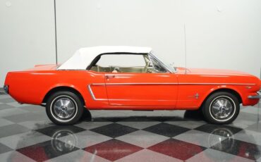 Unknown-Mustang-1965-Poppy-Red-White-22