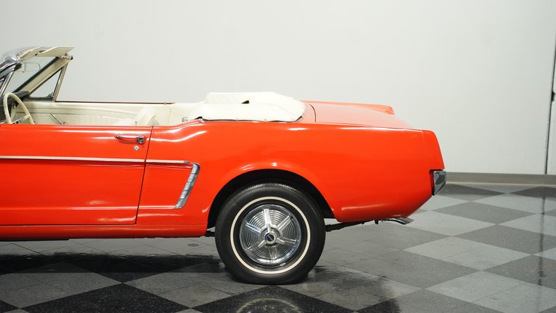 Unknown-Mustang-1965-Poppy-Red-White-3