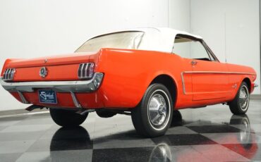 Unknown-Mustang-1965-Poppy-Red-White-31