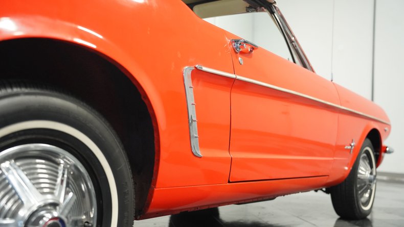 Unknown-Mustang-1965-Poppy-Red-White-32