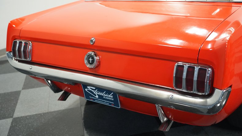 Unknown-Mustang-1965-Poppy-Red-White-4
