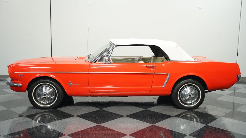 Unknown-Mustang-1965-Poppy-Red-White
