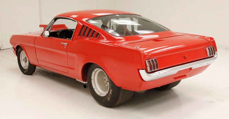 Unknown-Mustang-1965-Rangoon-Red-Black-1