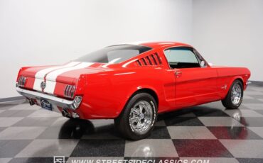 Unknown-Mustang-1965-Rangoon-Red-Black-13