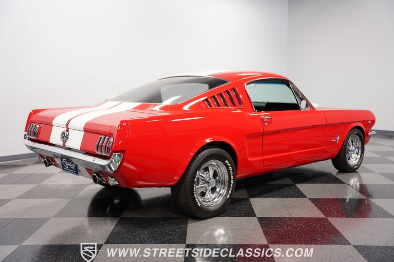 Unknown-Mustang-1965-Rangoon-Red-Black-13