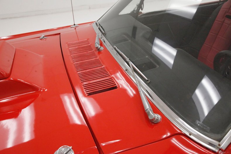 Unknown-Mustang-1965-Rangoon-Red-Black-20